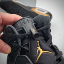 Nike Air Jordan 6 Preto e Dourado
