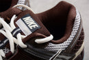 Tênis Nike Zoom Vomero 5 Marrom