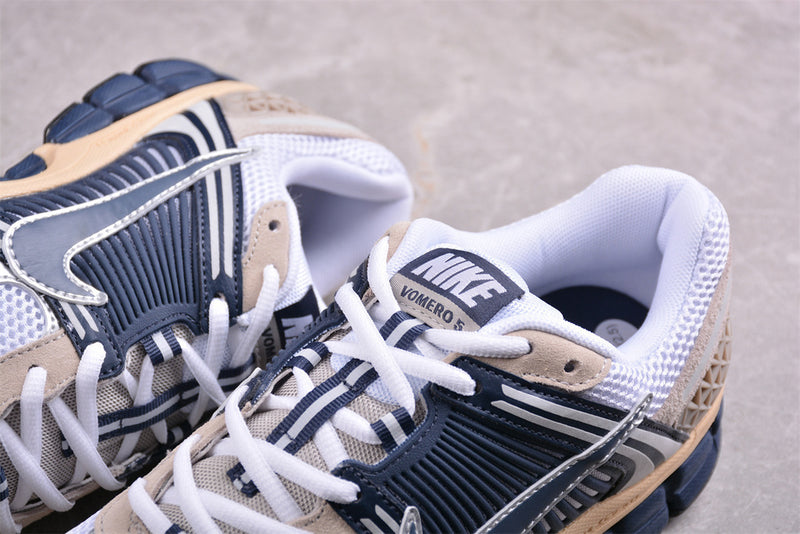 Nike Zoom Vomero 5