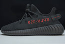 Tênis Adidas Yeezy Boost 350 v2