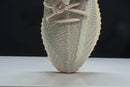 Tênis Adidas Yeezy Boost 350 v2