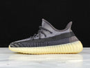 Tênis Adidas Yeezy Boost 350 v2