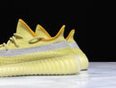 Tênis Adidas Yeezy Boost 350 v2