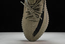 Tênis Adidas Yeezy Boost 350 v2