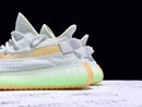 Tênis Adidas Yeezy Boost 350 v2