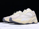 Tênis Adidas Yeezy Boost 700