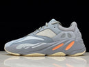 Tênis Adidas Yeezy Boost 700