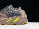 Tênis Adidas Yeezy Boost 700