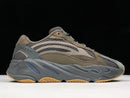 Tênis Adidas Yeezy Boost 700