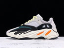 Tênis Adidas Yeezy Boost 700