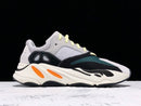 Tênis Adidas Yeezy Boost 700