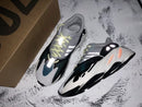 Tênis Adidas Yeezy Boost 700