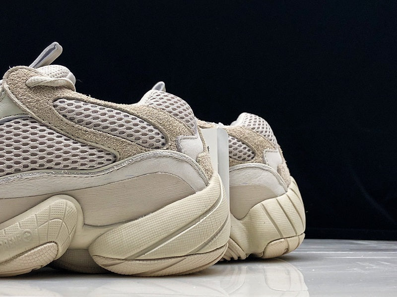 Tênis Adidas Yeezy Boost 500