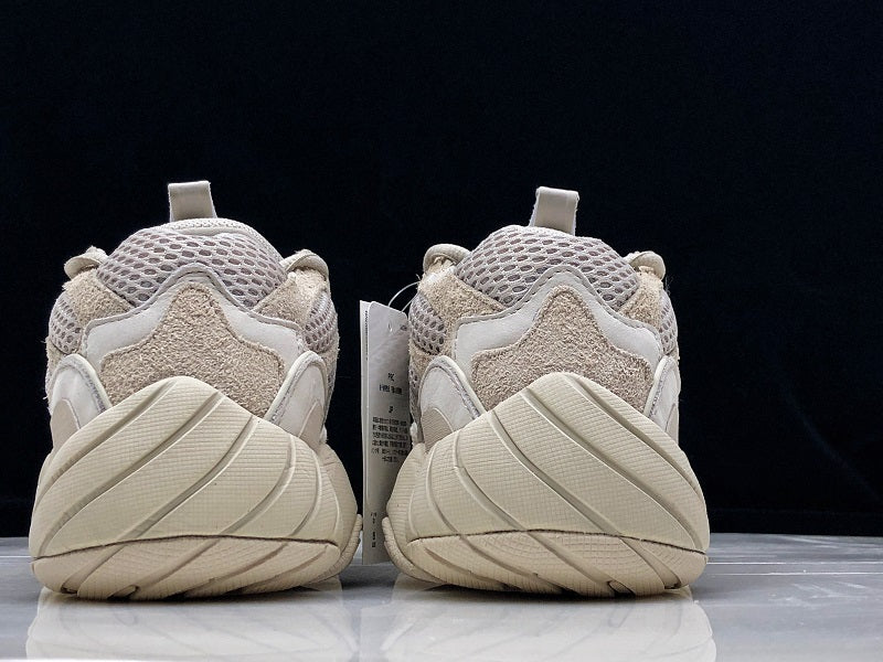 Tênis Adidas Yeezy Boost 500