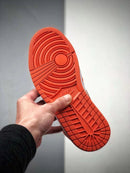 Nike Air Jordan 1 High OG Laranja