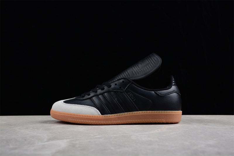 Tênis Adidas Pharrell x Ad Humanrace Samba
