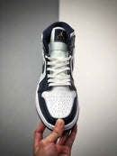 Nike Air Jordan 1 Mid AJ1