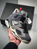 NIKE AIR JORDAN 6 RETRÔ