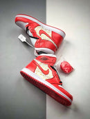 Nike Air Jordan 1 High OG Vermelho