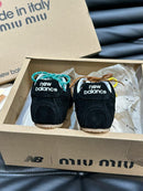 Tênis New Balance x Miu Miu