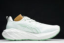 Tênis Asics Novablast 4 verde