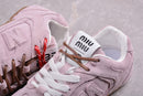 Tênis New Balance x Miu Miu