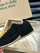 Tênis New Balance x Miu Miu