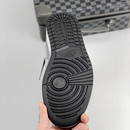 Louis Vuitton x OFF WHITE - Air Jordan 1