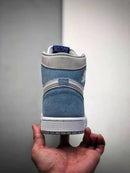 Nike Air Jordan 1 Retro High Hyper Royal