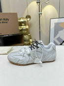 Tênis New Balance x Miu Miu