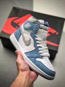 Nike Air Jordan 1 Retro High Hyper Royal