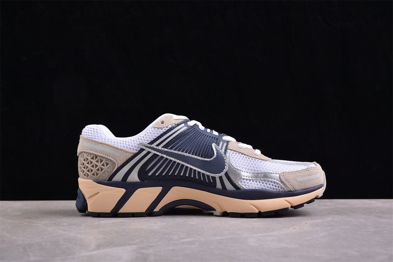 Nike Zoom Vomero 5
