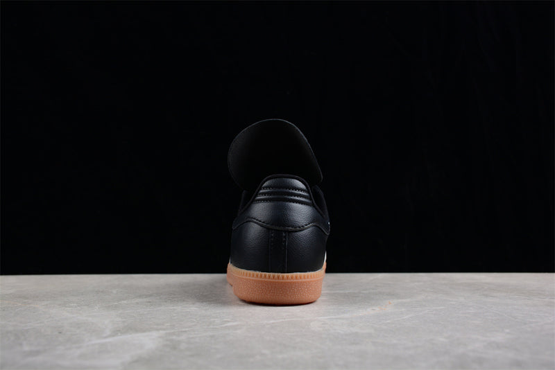 Tênis Adidas Pharrell x Ad Humanrace Samba