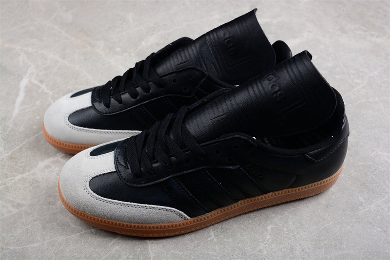 Tênis Adidas Pharrell x Ad Humanrace Samba