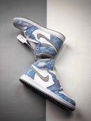 Nike Air Jordan 1 Retro High OG Hyper Royal