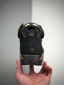 NIKE AIR JORDAN 6 RETRÔ