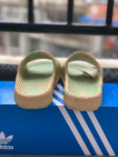 Chinelo Slide Adidas Yeezy Slides Magic Lime Desert Sand