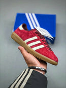 Tênis Adidas bermuda Collegiate burgundy
