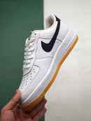 Nike Air Force 1 - Branco com Azul Escuro