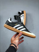 Tênis Adidas Samba Pharrell willians