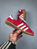 Tênis Adidas bermuda Collegiate burgundy