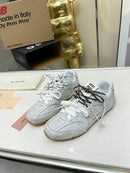 Tênis New Balance x Miu Miu