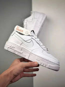 Nike Air Force 1 Pixel SE Branco