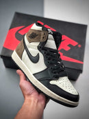 Tênis Nike Air Jordan 1 Retro “Dark Mocha
