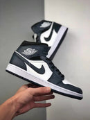 Nike Air Jordan 1 MID AJ1