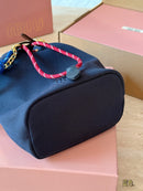 Bolsa Miu Miu - mini nécessaire em gabardine