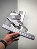 NIKE DIOR × AIR JORDAN 1 HIGH