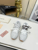 Tênis New Balance x Miu Miu