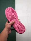 Nike SB Dunk Low Parra “Friends And Family”