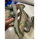 Tênis Nike Shox Ride X Supreme Verde